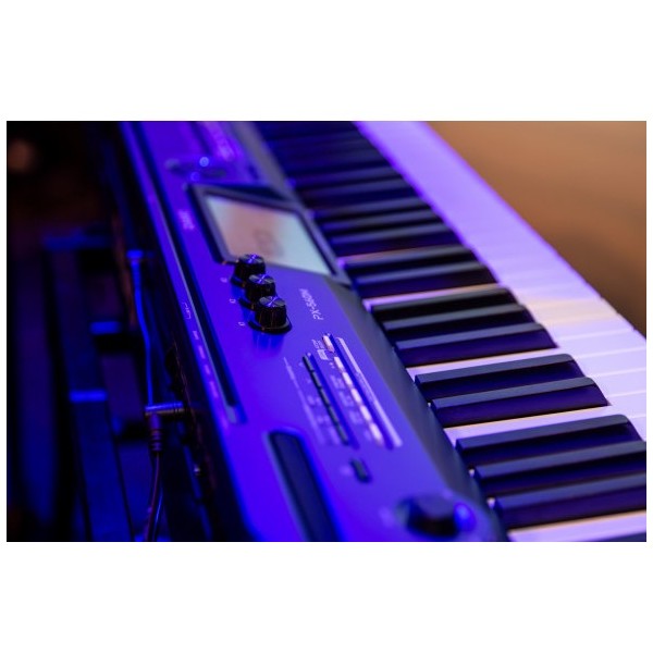 Prenosni elektronski pianino Casio PX-560M Privia