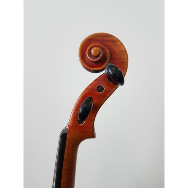 Violin, made in small master workshops 4/4