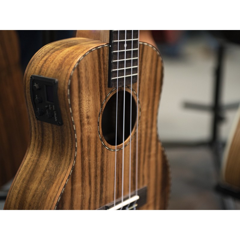 Tenorski elektro-akustični ukulele Dimavery UK-300